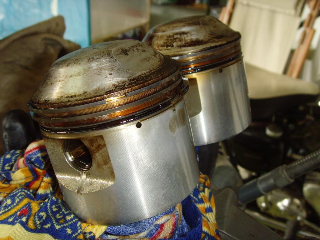 slightwearonpistons.jpg