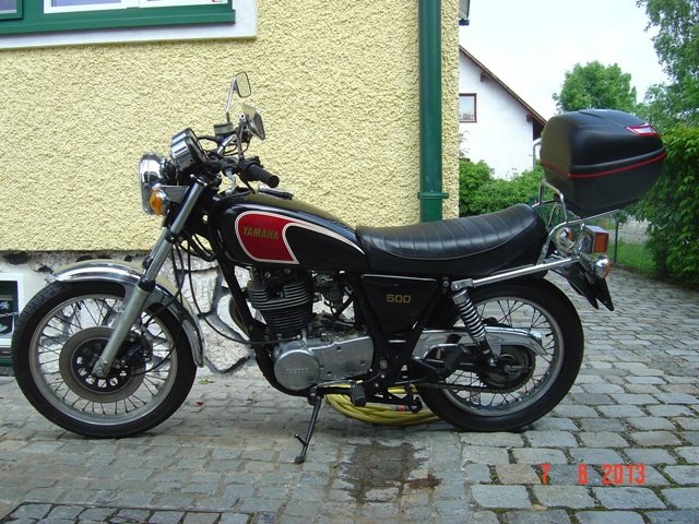 SR500 left low-sm.JPG