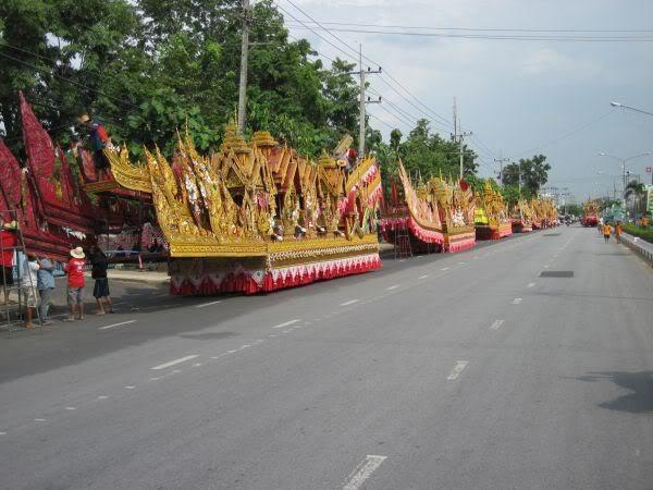 Stagingfortheparade.jpg