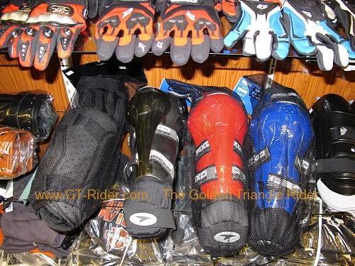 tachilkek-motorcycle-shop-008.jpg