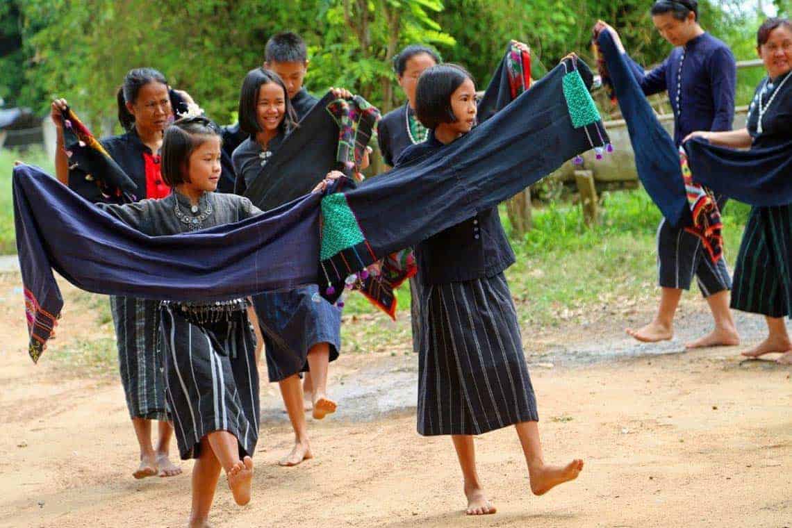 Tai-Dam-Tribe-People-Thailand-03.jpg
