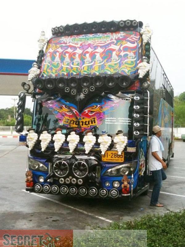 ThaiDiscoBusSSR.jpg