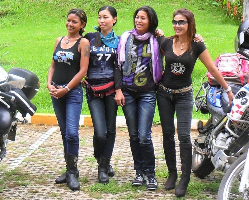 trip-mok-fa-4-girls.jpg