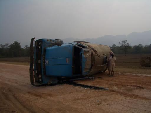 truckcrash.jpg