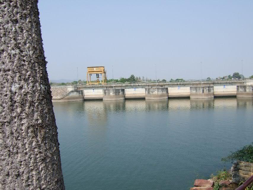 UbonratDam.jpg