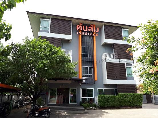 Uttaradit Hotel (11).jpg