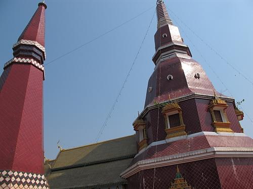 wat-phrathat-sri-samrak-002.jpg