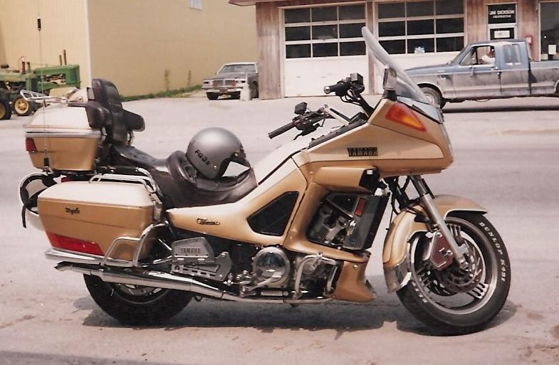 yamaha-venture-xvz-01_zps7b2b39de.jpg
