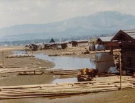 1979 - Doi Tao floating houses in dry season 1-234-122.jpg