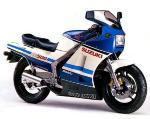 SUZUKI1985_RG500_450.jpg