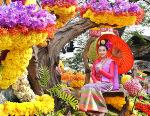 chiang-mai-flower-festival-41-small.jpg